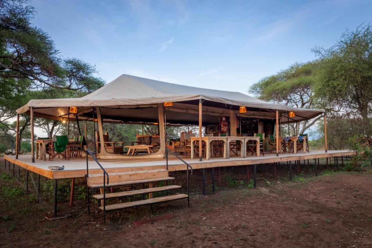 Baobab Tented Camp Kwa Kuchinia Экстерьер фото